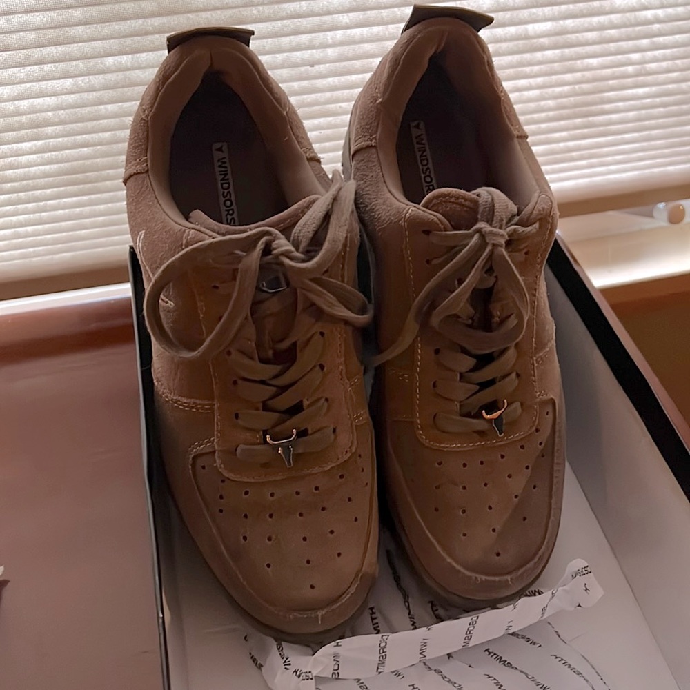 Windsor Smith Racerr Platform Sneaker. Size  9/40. Suede. Barely worn